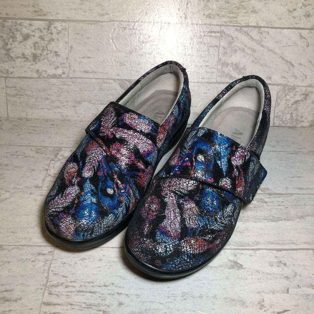 Alegria Women Shoe Lauryn Feather US 6/6.5 EUR36